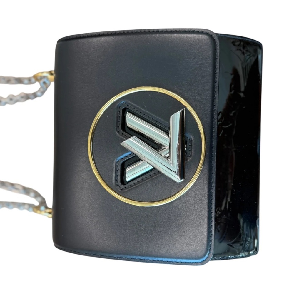 Louis Vuitton Pochette Twist Leather & Vernis - Picture 8 of 8